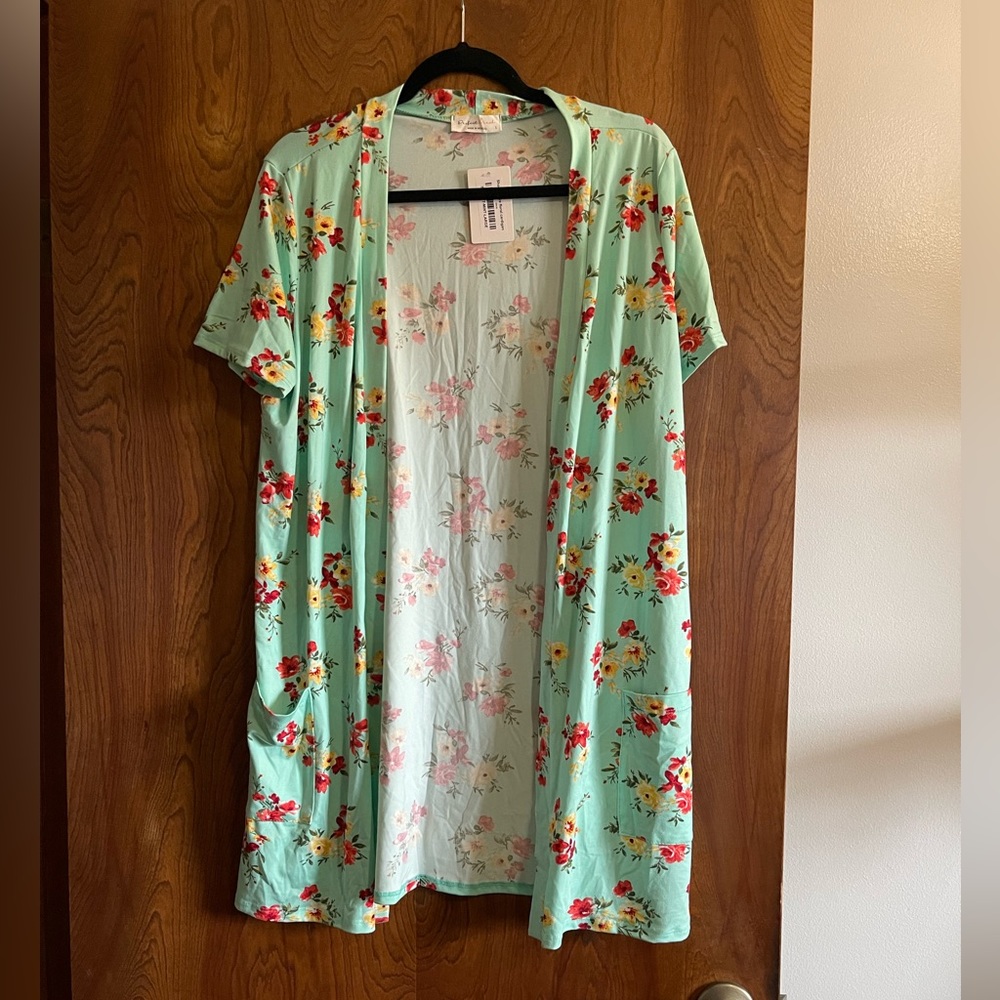 Perfect Peach mint floral cardigan